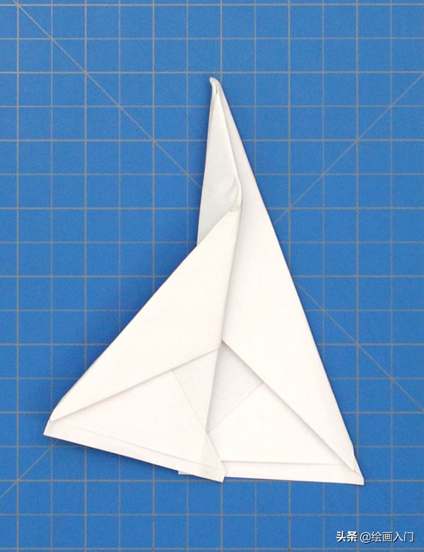 快速叠纸飞机教程,最容易叠纸飞机的教程
