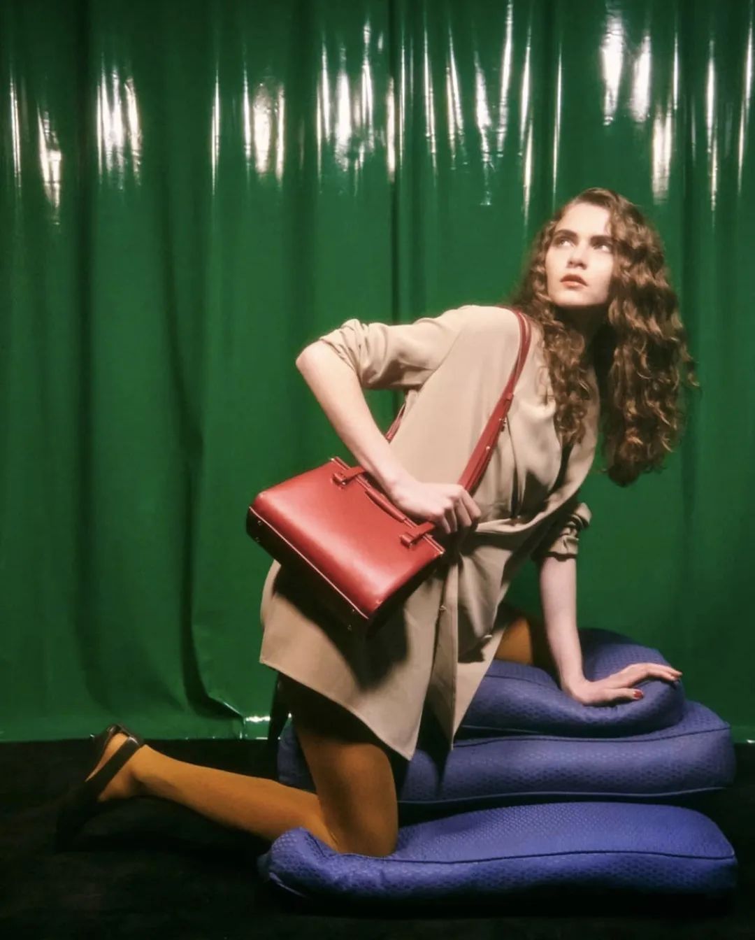 十大入门级轻奢女包千元下,女士小众轻奢品牌包推荐