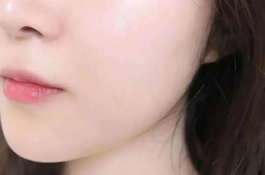 涂了隔离真的能保护皮肤吗,为什么不涂隔离底妆更服帖