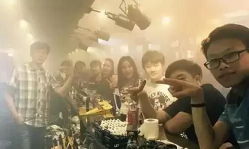 *子烟电**让2070人戒烟，却让168000年轻人上瘾！