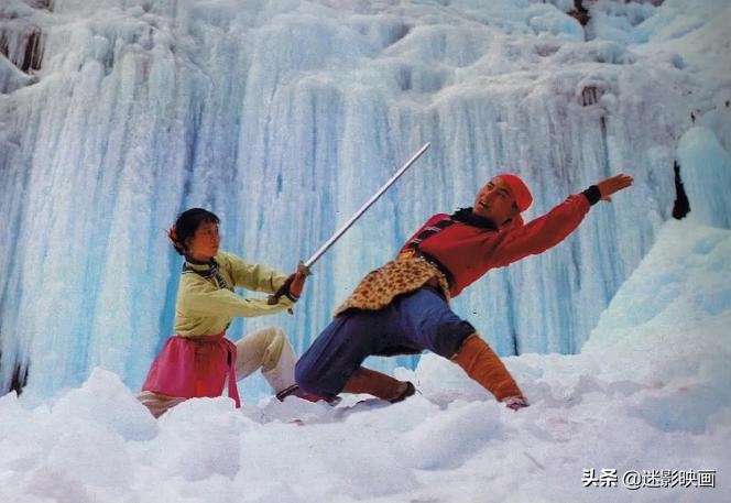 30年前的邪典武侠片，侠女复仇引出*伦乱***案惨**，从头反转到结尾