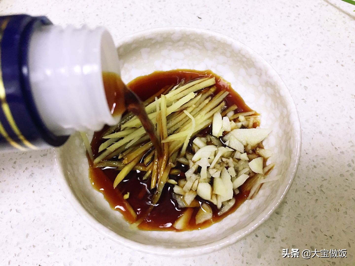 白灼大虾蘸料怎么调最简单,白灼大虾蘸料汁的做法大全