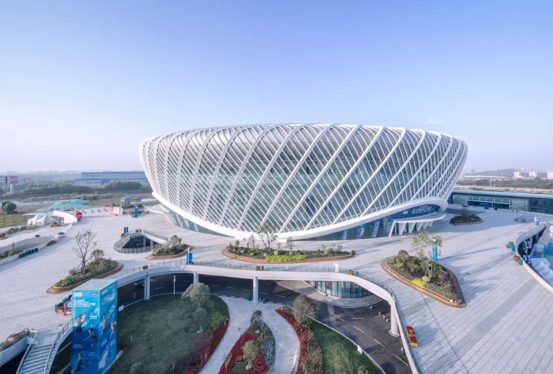 武汉光谷国际网球中心旋风球场