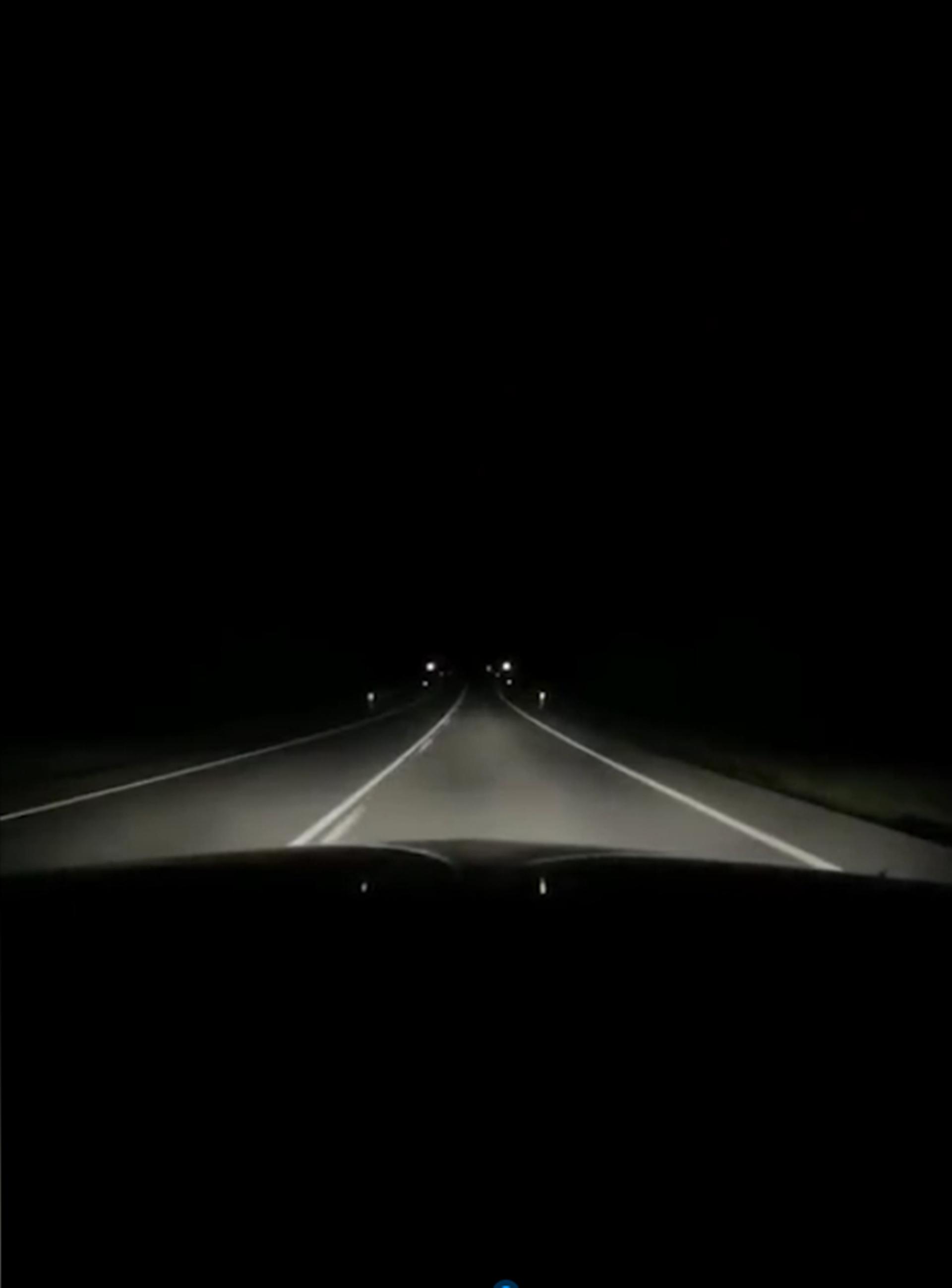 西班牙男子穿越事件,人类灭绝前影像