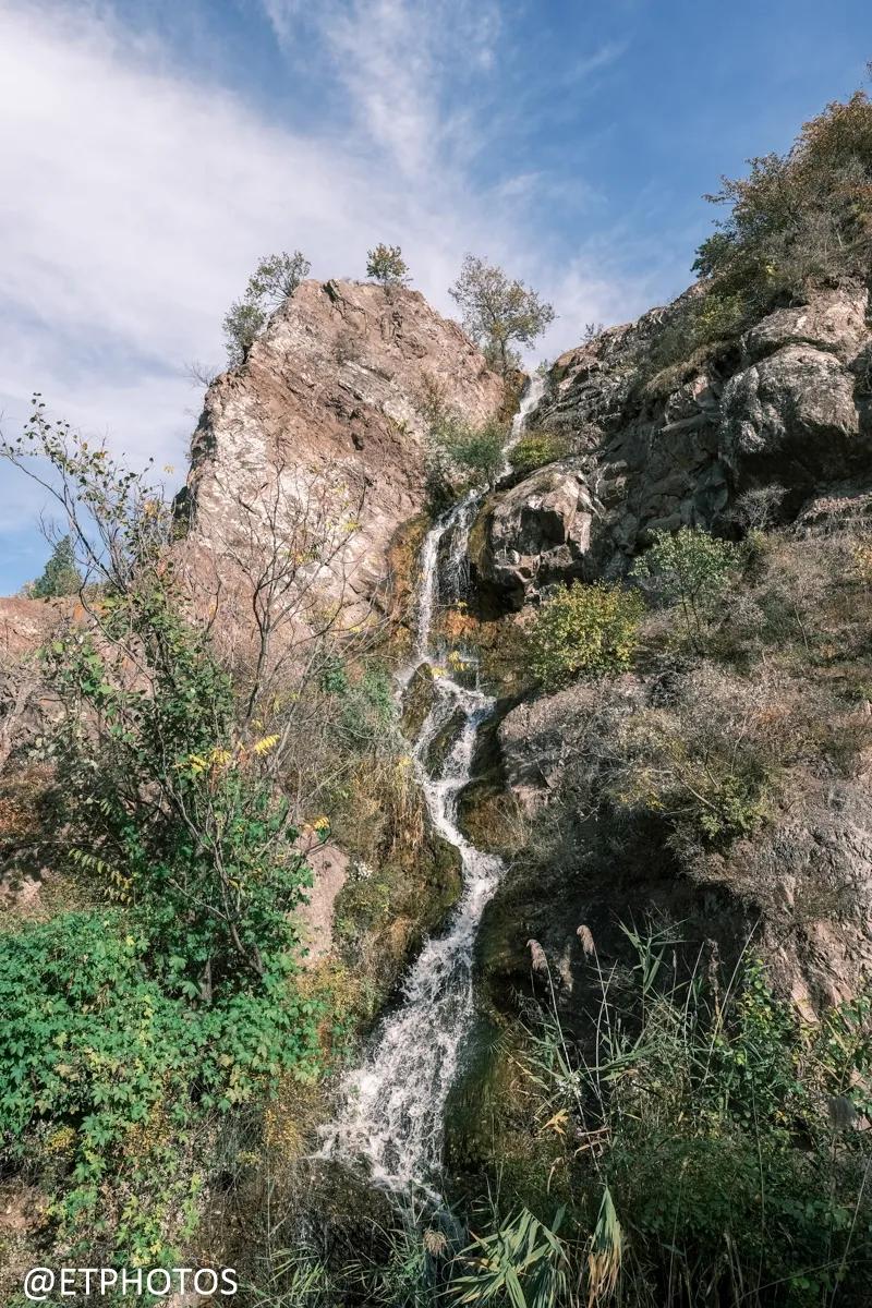 万元左右相机是选单反还是微单,万元以内适合拍妹子的微单