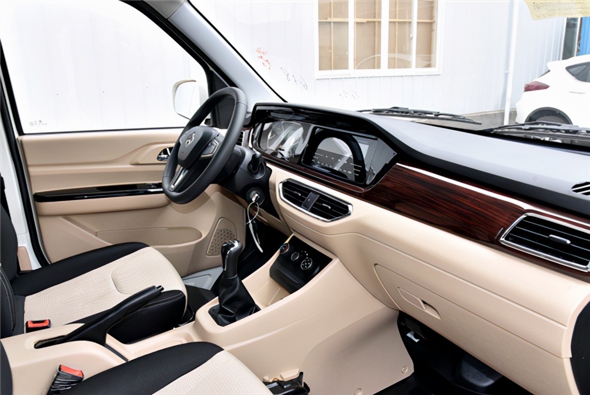 跨越星v55座货运版驾驶感受,物流神车