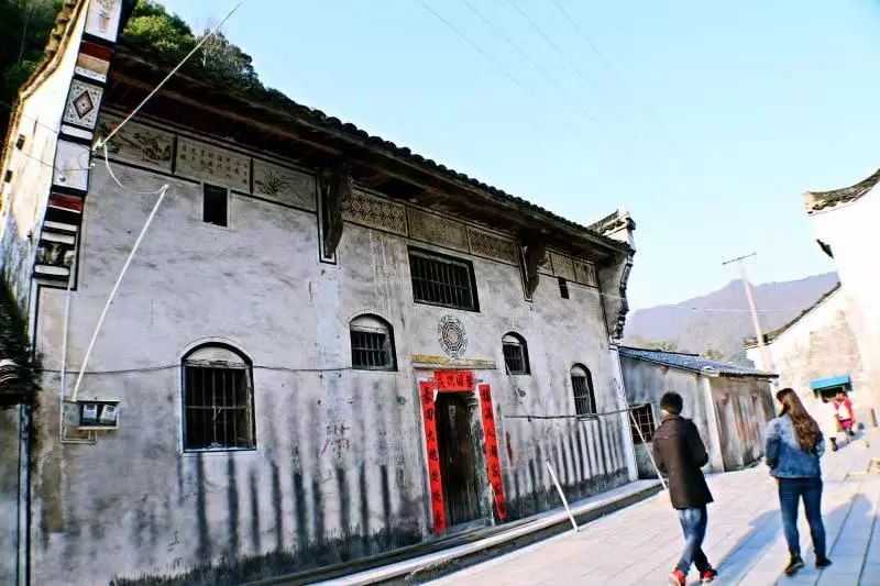 寻着浓浓年味儿,寻着春的气息来踏青