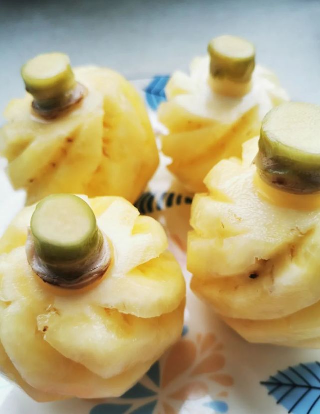 泰国小菠萝又脆又甜,泰国香水小菠萝长什么样子