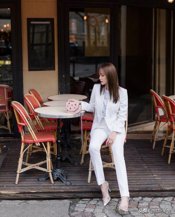 陈乔恩穿的水钻平底鞋,陈乔恩穿香奈儿鞋