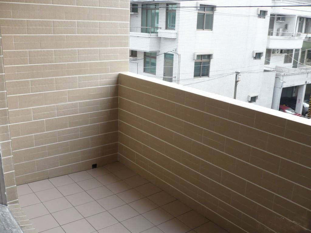 为什么不介意阳台贴瓷砖,阳台不贴瓷砖省钱么