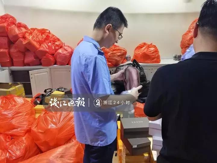 gucci和ysl的包包哪个值得买,GUCCICHANEL基础款