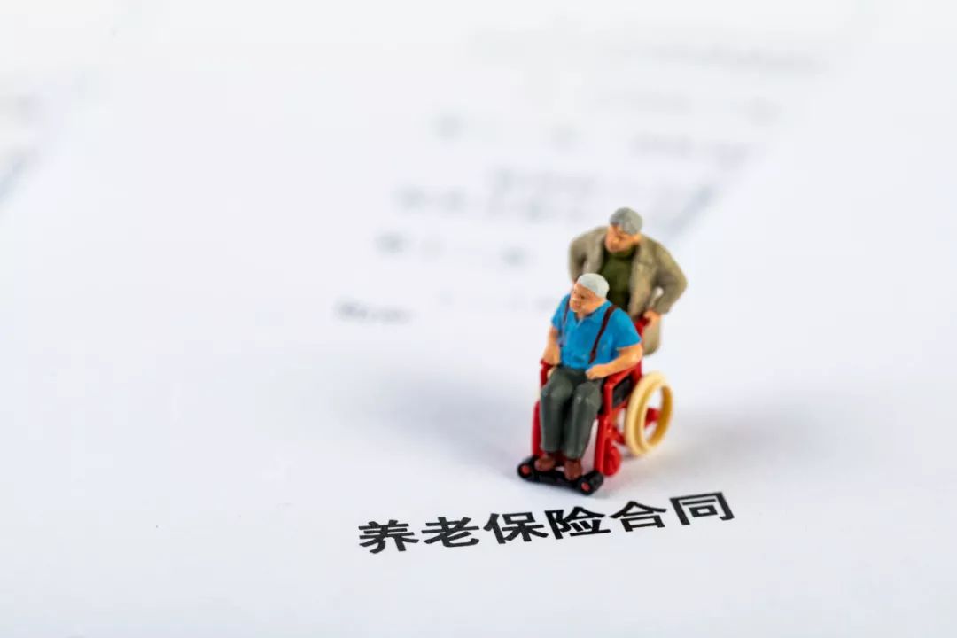 为啥年轻人越来越爱买保险,现在大家购买保险的意识越来越强