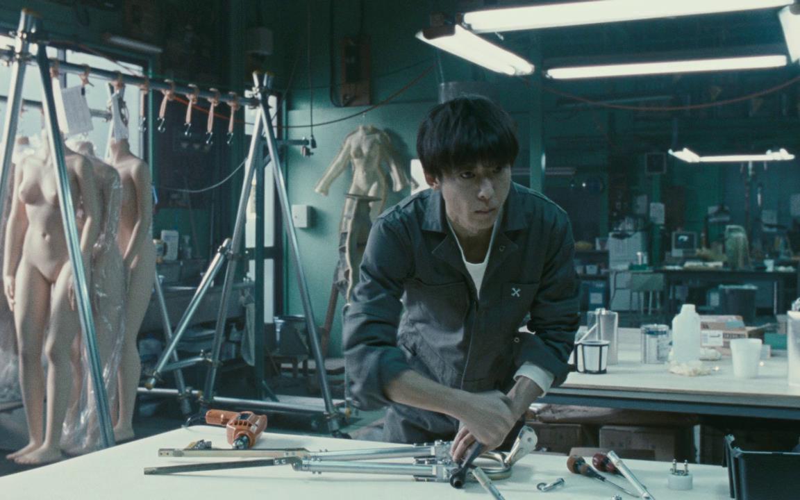 日影|岛国出品大尺度纯爱片！高桥小哥搞起情趣娃娃？