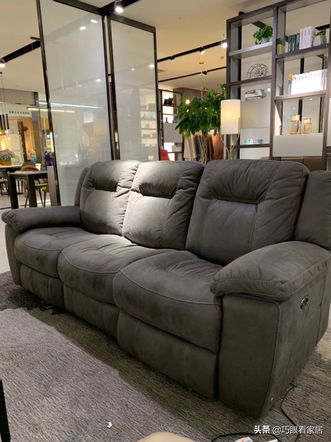 【巧眼看家居】亲历测评沙发挑选那些事让满满的干货扑面而来吧