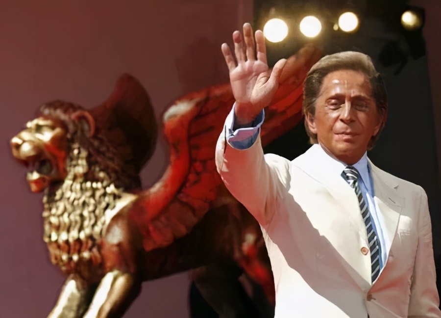 世界十大时装设计师排名,最有名的时装设计师