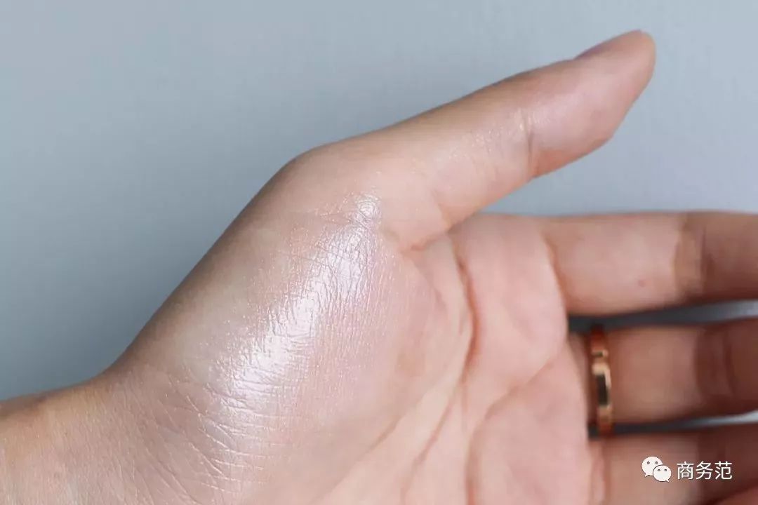 香奈儿美妆全线测评,香奈儿好用彩妆排名榜