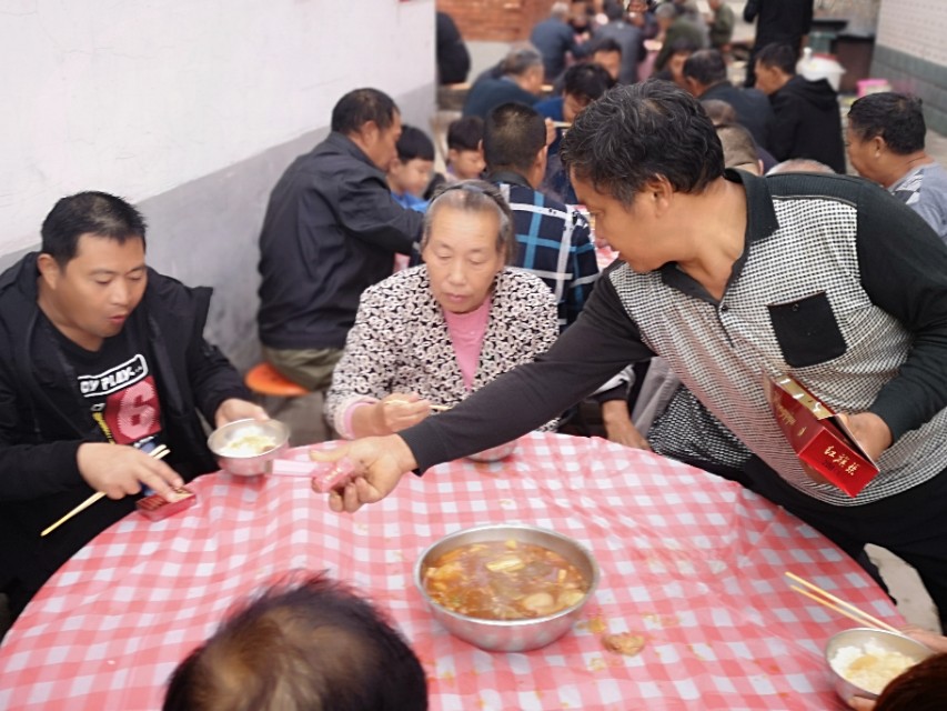 4块一包的红旗渠烟,红旗渠雪茄烟多少钱一包