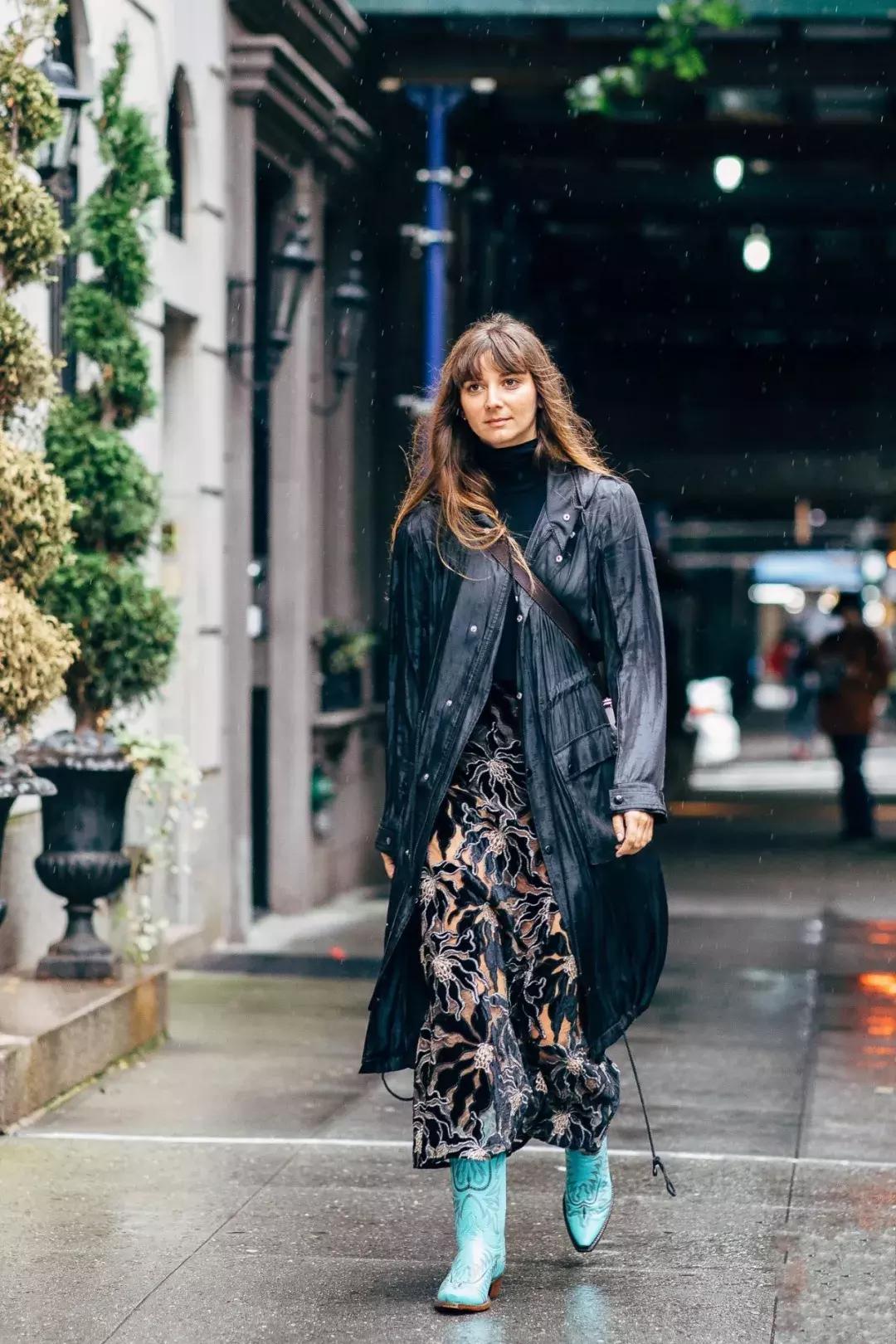 经典大衣的多种时髦穿法,裙摆大衣怎么穿好看