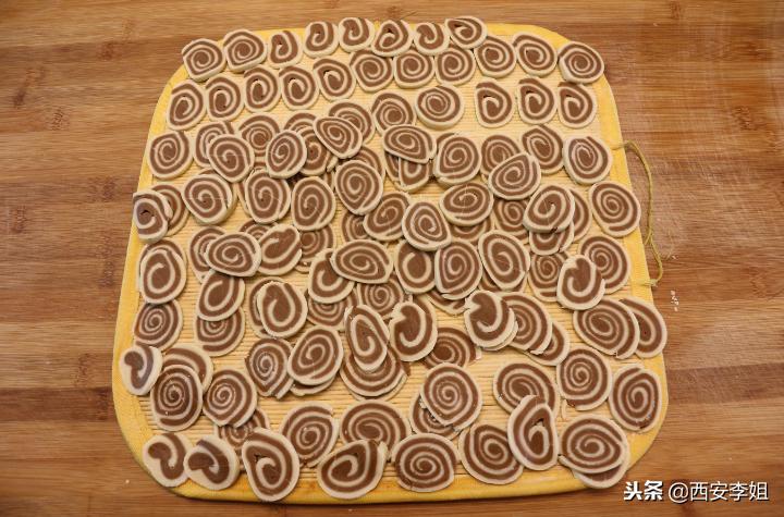 做猫耳朵零食和面,酥脆猫耳朵做法无红糖