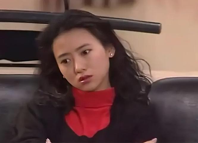 “宅男女神”*虹翁**的倔强人生,和她背后不得不提的男人们