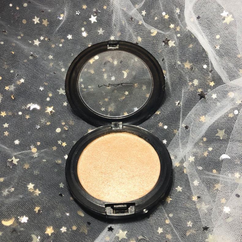 mac生姜高光粉饼脱盘怎么办,mac粉饼碎了如何补救