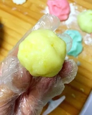 冰皮月饼要加马蹄粉吗窍门,做冰皮月饼技巧