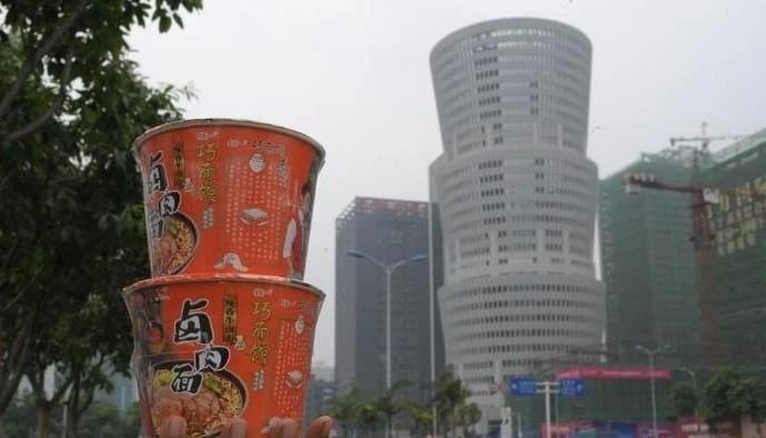 许家印120亿打造莲花形足球场,许家印恒大足球专业足球场