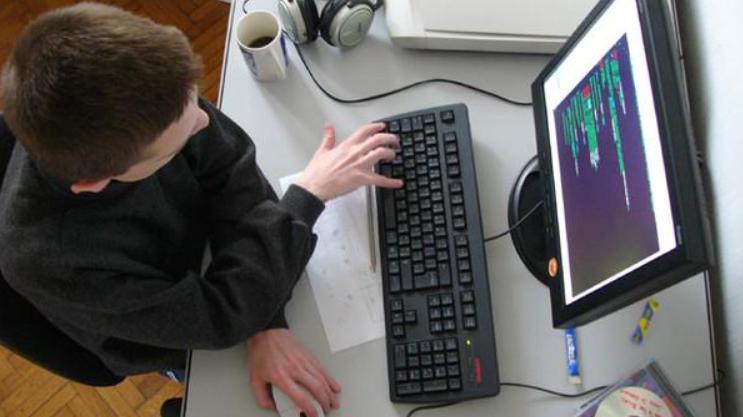 sqlserver定时查询数据发送邮件,sqlserver发送邮件一直处于等待