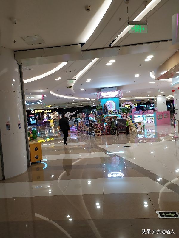 唯品会合肥城市奥莱正式开业,滨湖唯品会合肥城市奥莱