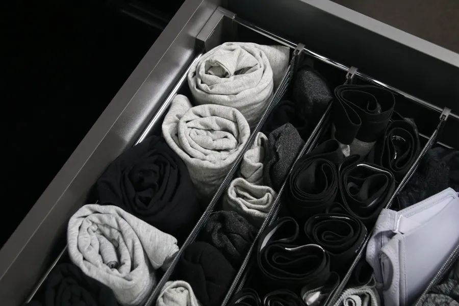 抽屉太乱怎么办,抽屉拉起来费劲怎么解决