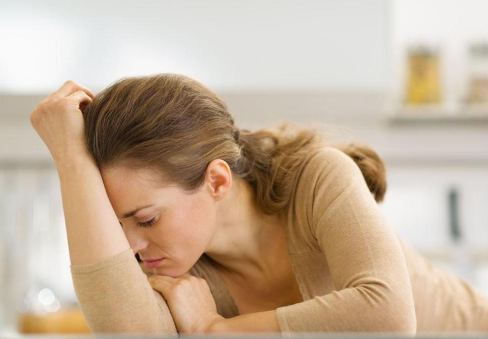 更年期火气很暴躁,更年期暴躁易怒能把家人逼疯