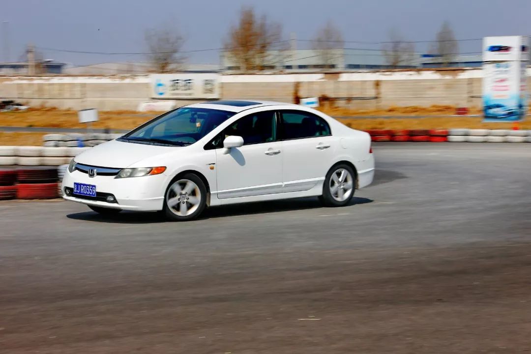 耐克森sh9i带不带轮毂保护,哪款车配的耐克森sh9i轮胎