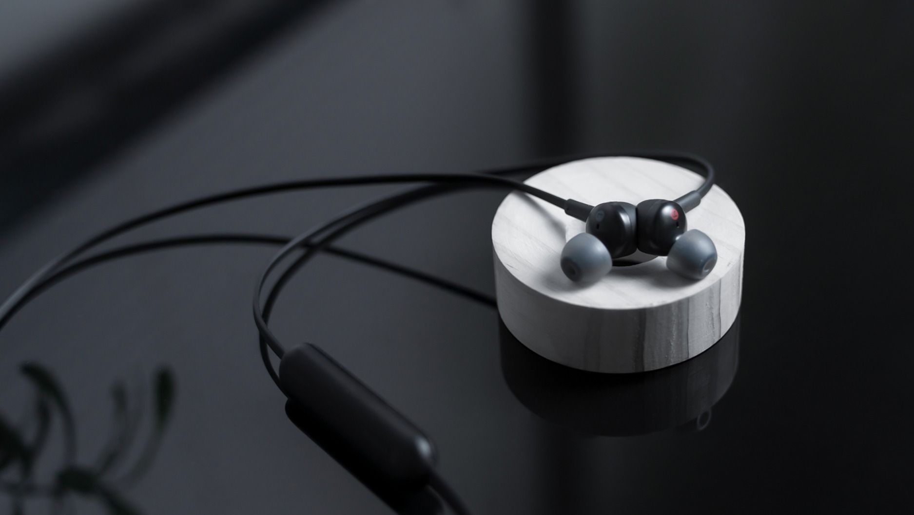 无线蓝牙耳机推荐初学者,索尼wixb400耳机真实体验