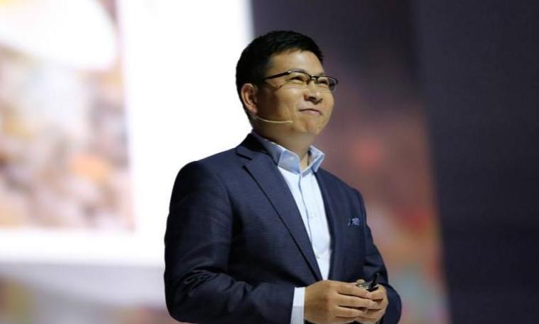 余承东和雷军演讲对比,余承东和雷军相爱相杀的故事