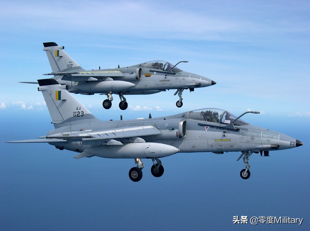 巴西空军鹰狮战斗机多少架,世界空军海军陆军