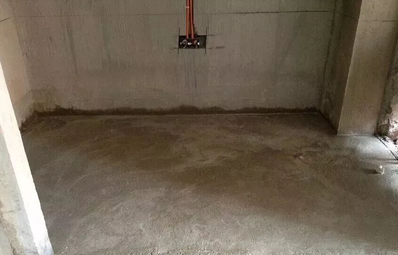 400x800瓷片用什么胶泥贴才好,墙壁贴瓷片踢脚线用水泥还是胶泥