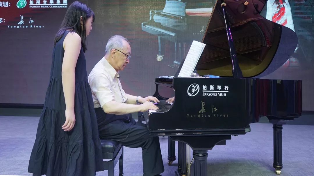 长江钢琴tch系列和冠军系列比较,长江钢琴是国产品牌的佼佼者