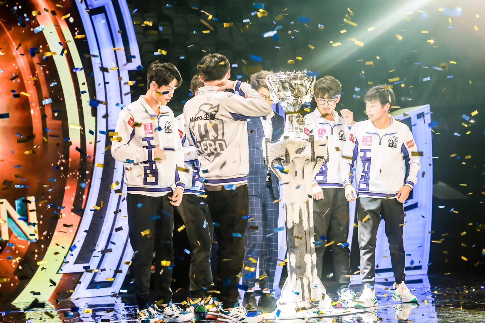 久诚干将莫邪世冠半决赛,国服干将莫邪久诚fmvp