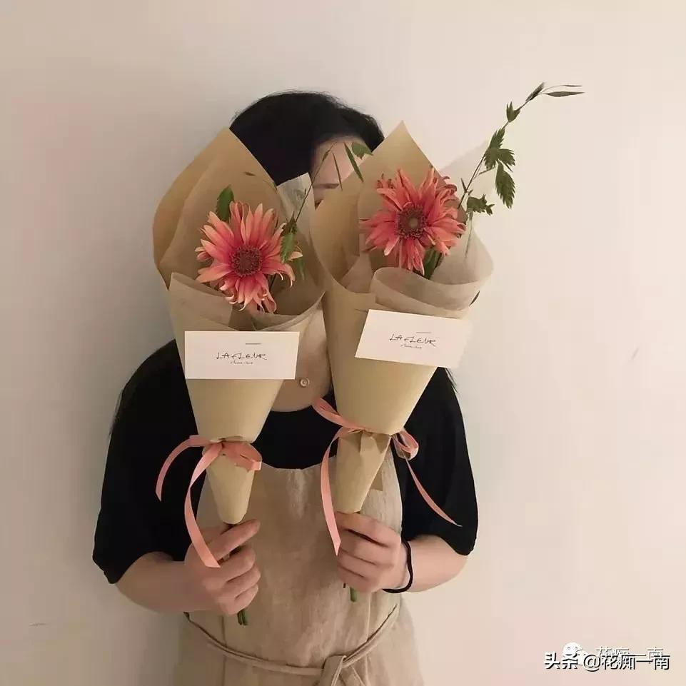 教师节应该送老师什么花用纸叠,教师节送花送什么花图片