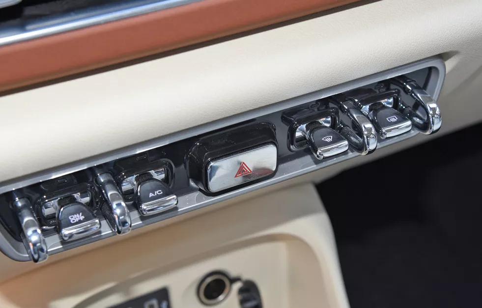 欧拉好猫尊荣复古绿,欧拉好猫新能源电动汽车