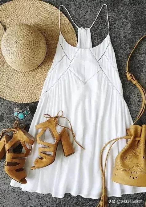 美炸了的吊带裙也挑人，会露才是王者