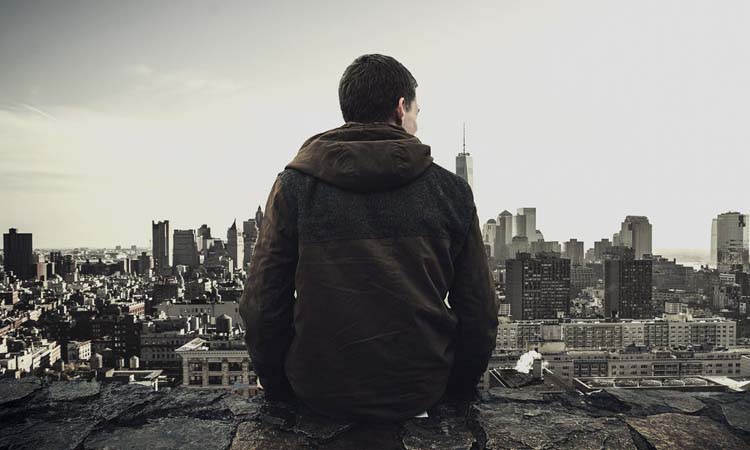 同事办公室吸烟怎么制止比较合适,同事在办公室吸烟对我有危害吗