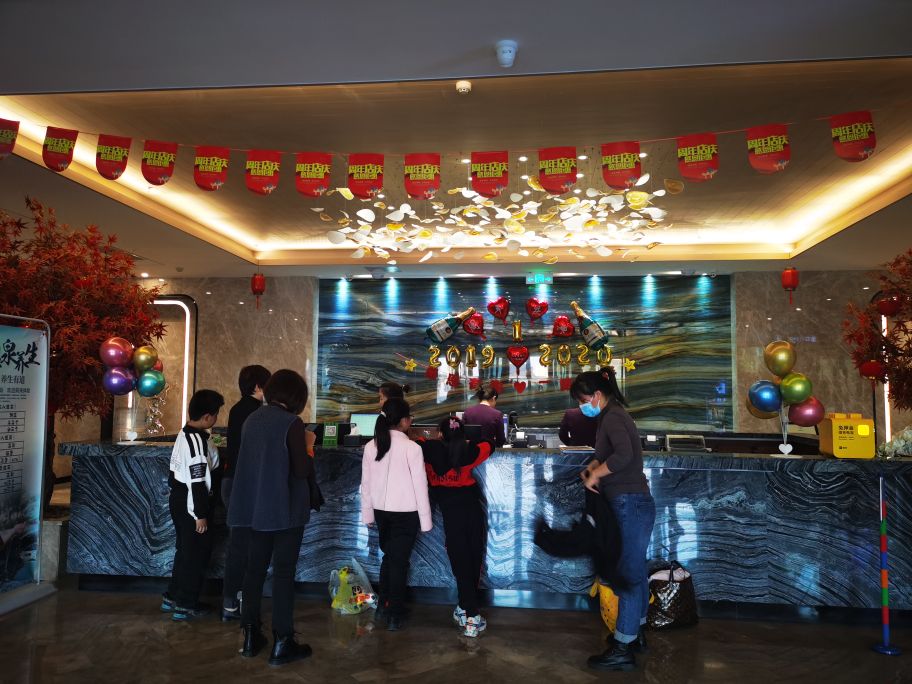 潍坊温泉体验感,潍坊泡温泉加火锅