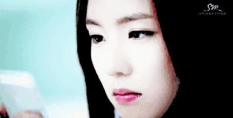 熬最晚的夜用最贵的眼霜也抵不过 (熬着最晚的夜用着最贵的眼霜)