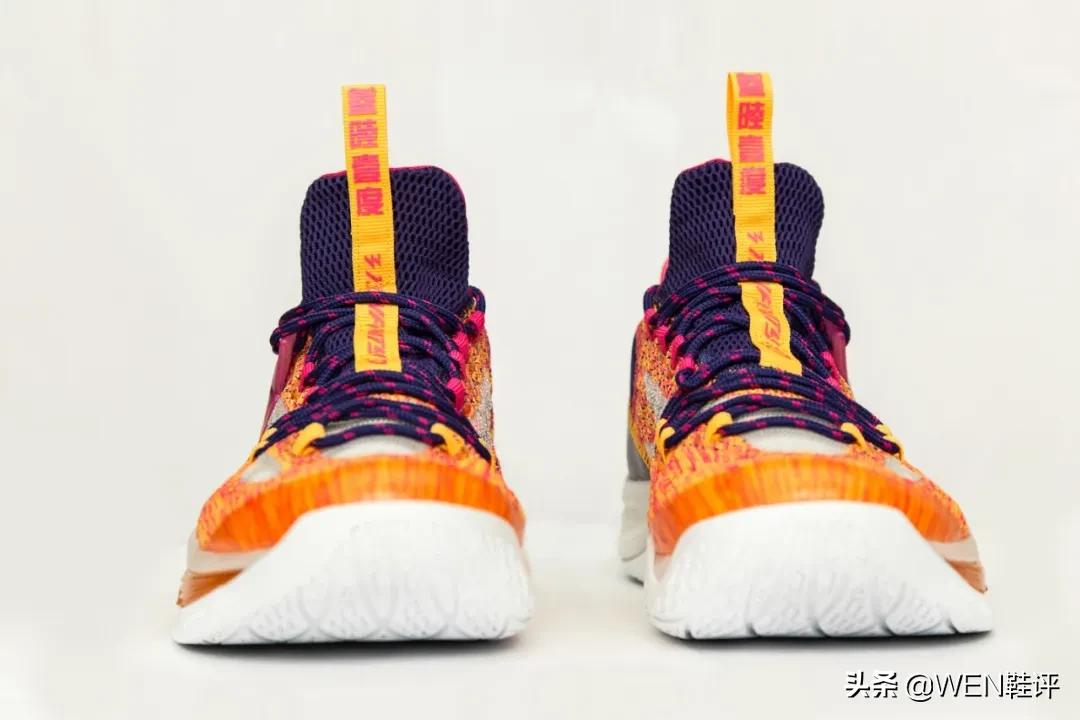 戈登穿爆的耐克鞋,戈登实战鞋