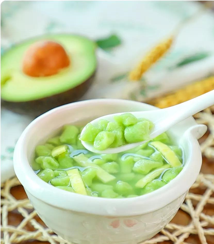 牛油果到底咋吃,营养师黑皮牛油果