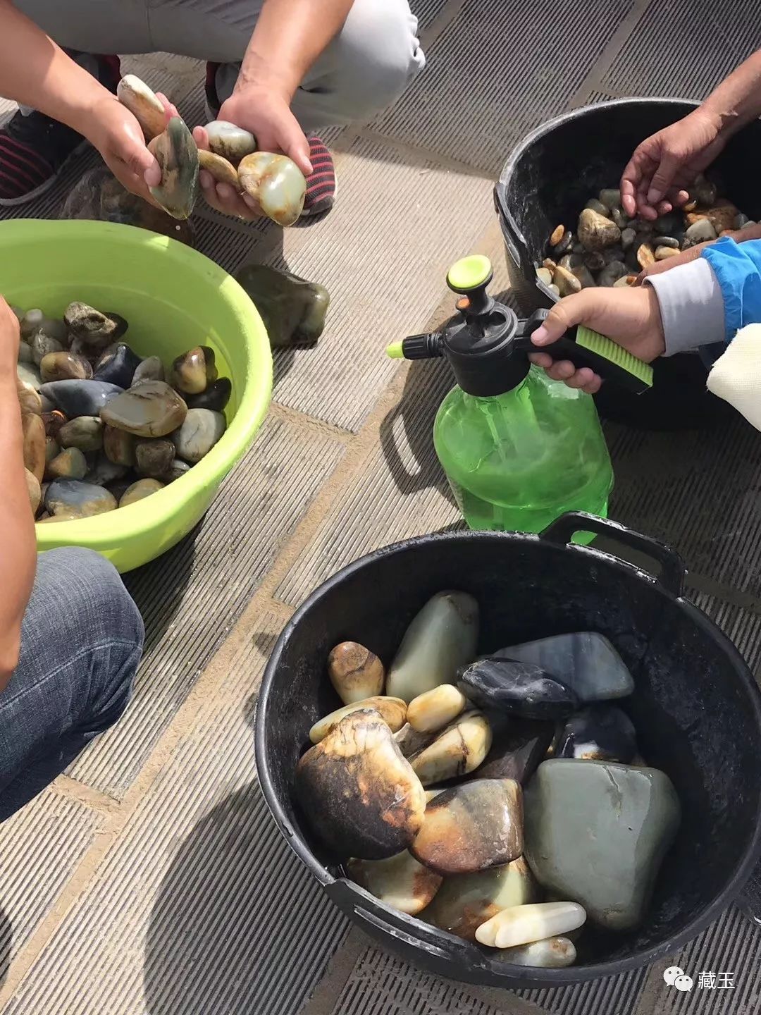 十几万买了一堆二手货,和田玉亏本的买卖