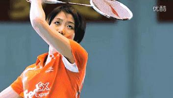 专家教你打羽毛球,专家教你运动你偏听不见