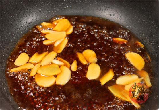 鱼不管怎么做都不要放料酒和盐,做鱼放什么调料又去腥又好吃