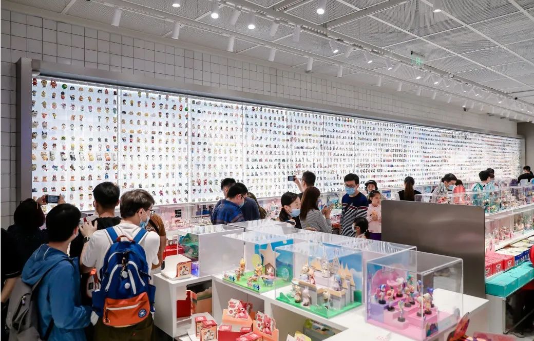 x11潮玩店创始人,x11旗舰贵阳